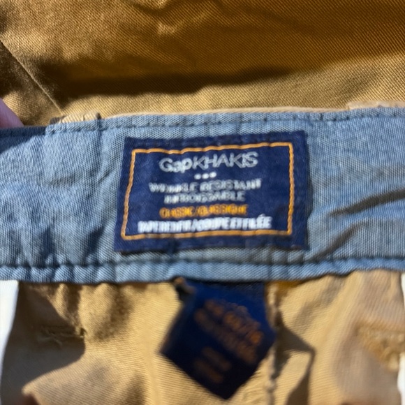 GAP Khakis Wrinkle Resistant Classic Straight Fit Flat Front Chino Pants 33 X 30 - Picture 4 of 4